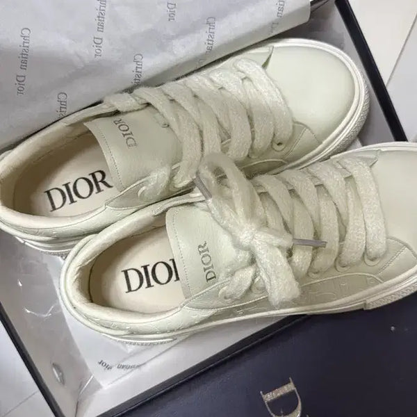 [BUNJANG] Dior Sneakers White Size 42 / 디올 스니커즈 42