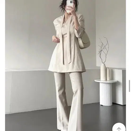 [BUNJANG] Gana Dara Life Fit High-Waisted Semi Bootcut Slacks (Ivory) / 가나다란 인생핏 하이웨스트 세미 부츠컷 슬랙스 바지 (아이보리)