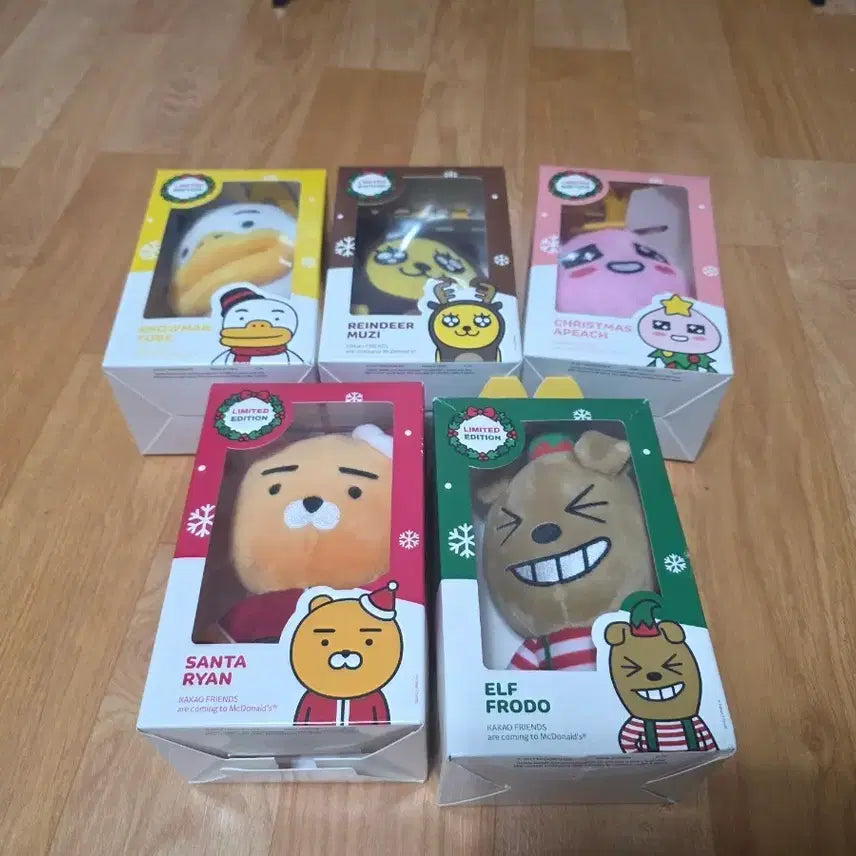 [BUNJANG] McDonald's x Kakao Friends Christmas Limited Edition Toys (Set of 5) / 맥도날드와 카카오프랜즈 크리스마스 콜라보