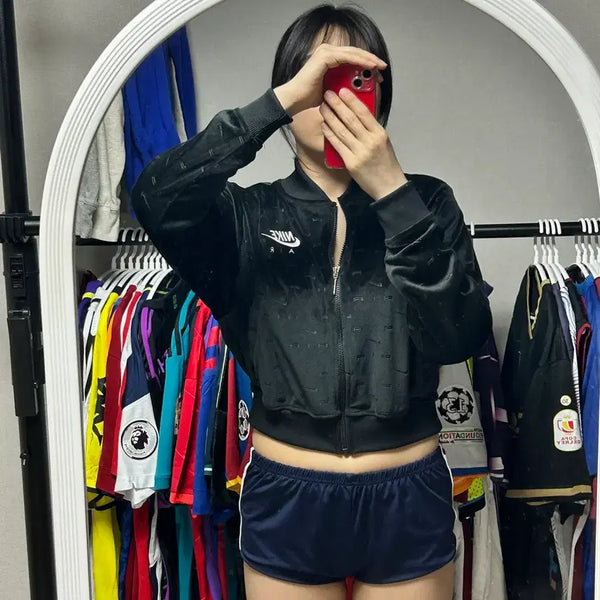 [BUNJANG] Nike Air Velvet Cropped Jacket Black / 나이키 에어 벨벳 크롭 자켓 블랙