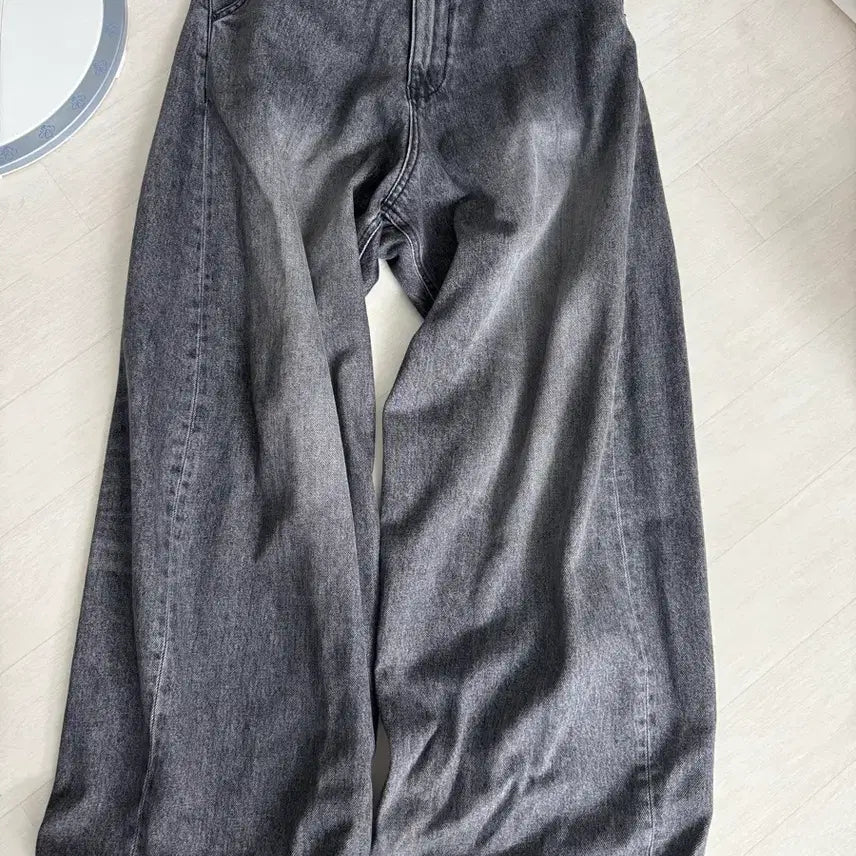 [BUNJANG] Hatching Room Wide Curved Jeans Black / [2] 해칭룸 와이드 커브드 진 블랙