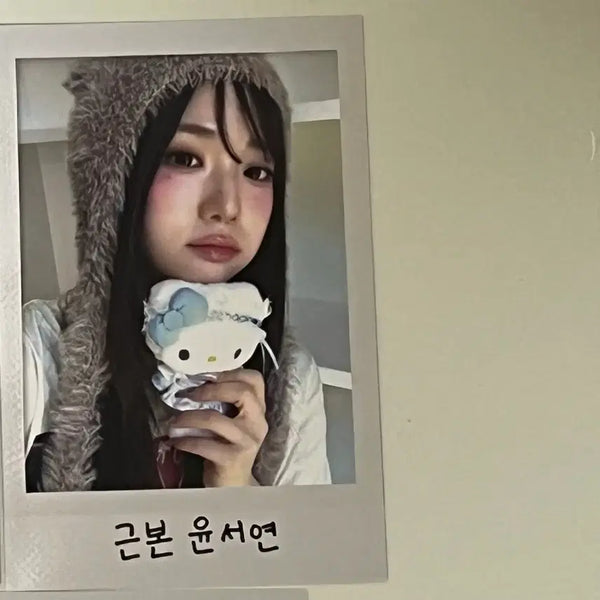 [BUNJANG] tripleS Yeon Baby Flower 2nd Week Live Broadcast Photocard / 트리플에스 서연 베이비플라워 2주차 공방 포카 폴라