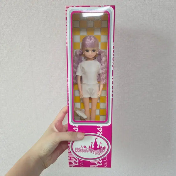 [BUNJANG] Lika Castle Collection 2022 Valentine Lika Doll (Sealed) / (미개봉)리카캐슬 콜랙션 2022 발렌타인 리카짱 판매합니다