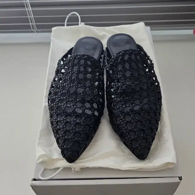[BUNJANG] KUHO Leather Sandals Mules Slippers / 구호  가죽 샌들뮬 슬리퍼
