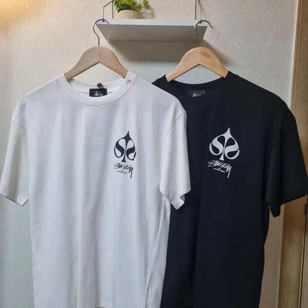 [BUNJANG] Stussy Short Sleeve T-Shirt Black/White / 스투시 반팔티 블랙/화이트