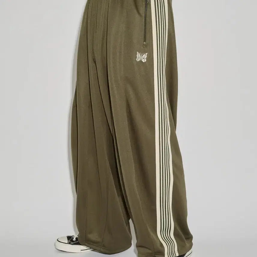 [BUNJANG] Needles Studio HD Track Pants Olive XS / 니들스 스튜디오스 HD 트랙팬츠 올리브 XS 새상품
