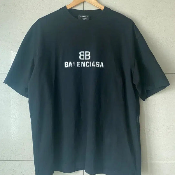 [BUNJANG] Balenciaga Pixel Logo Short Sleeve T-Shirt / [오버핏S] 백화점판 발렌시아가 픽셀 로고 반팔