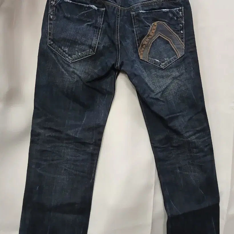 [BUNJANG] Bukaroo Vincci Y2K Washed Leather Pocket Patch Jeans / 버카루 빈치지y2k 워시드 가죽 포탯패치