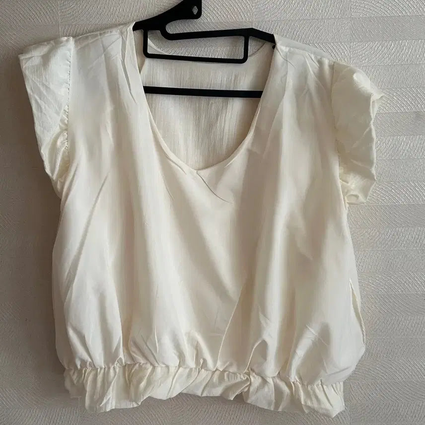 [BUNJANG] Frill Puff Short Sleeve Blouse / (새상품) 프릴 퍼프 반팔 블라우스