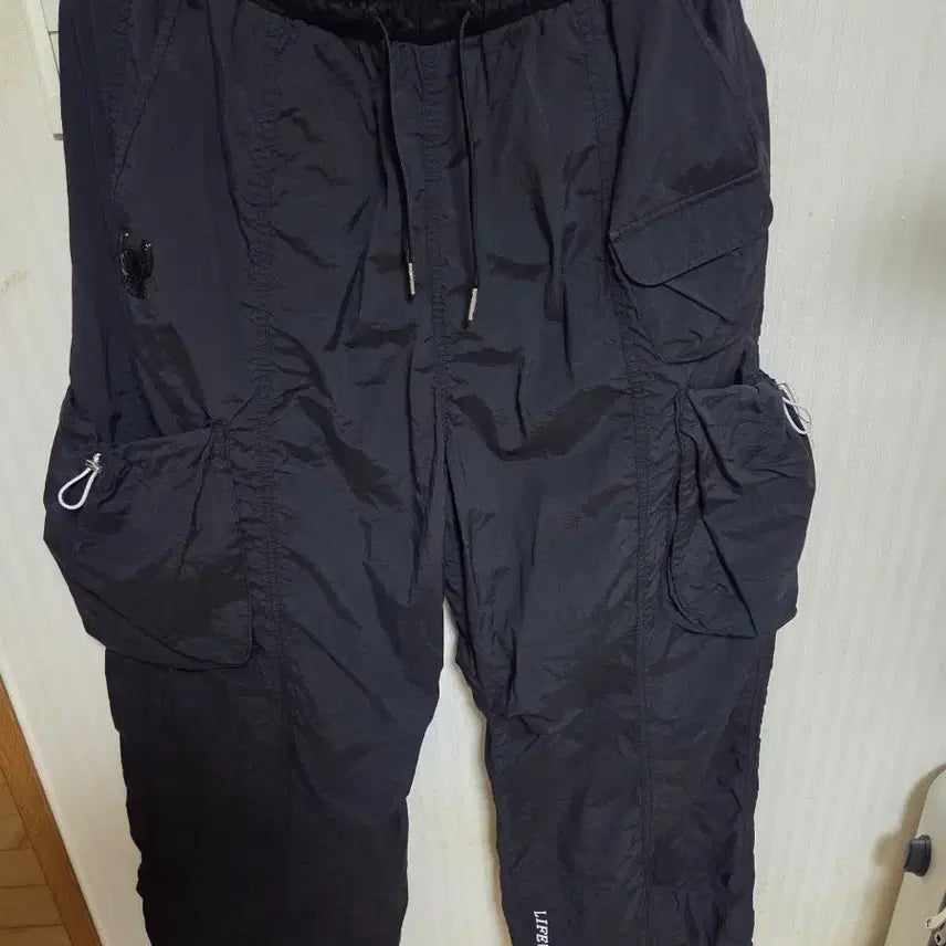 [BUNJANG] LIFESWORK Cargo Jogger Pants Black / LIFESWORK 카고 조거 팬츠 블랙