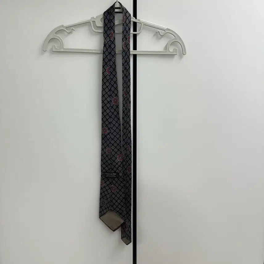 [BUNJANG] Christian Dior Black Paisley Pattern Silk Necktie / 크리스찬 디올 made usa 블랙 페이즐리 패턴 실크 넥타이