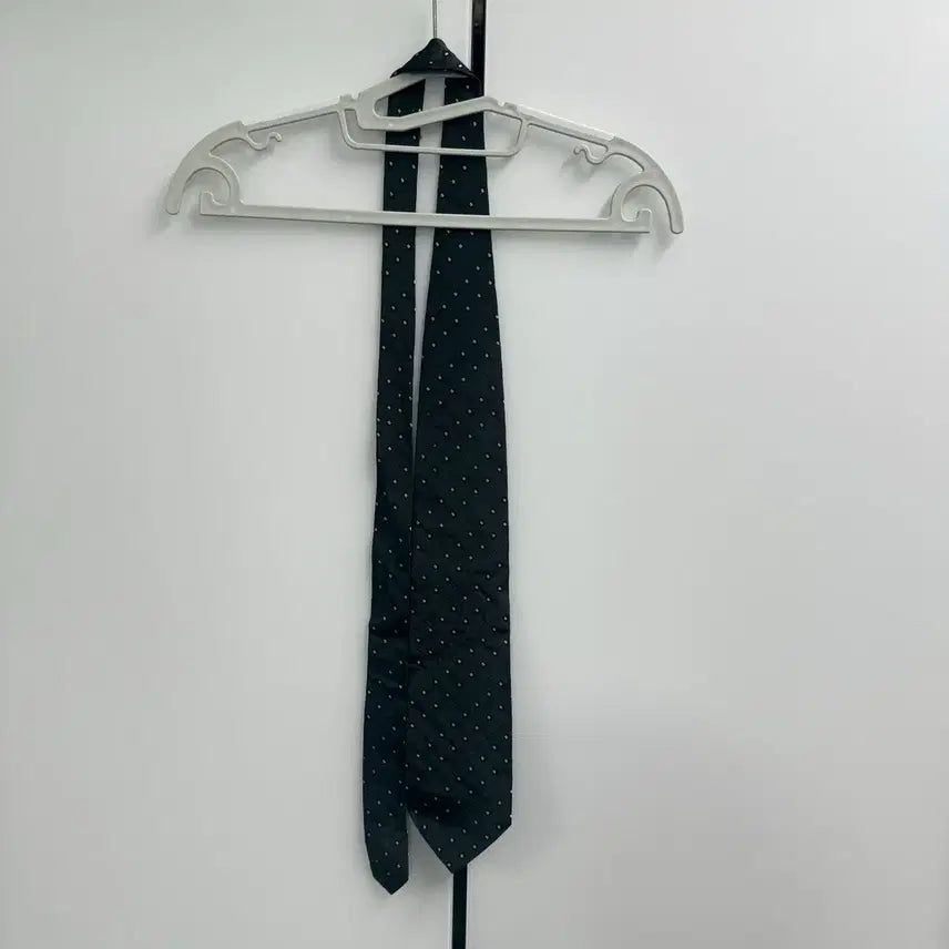 [BUNJANG] Valentino 100% Silk Polka Dot Necktie / (VALENTINO) 발렌티노 실크100 도트 패턴 넥타이