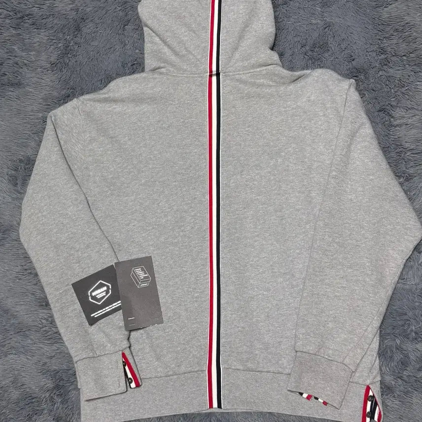 [BUNJANG] Thom Browne Back Tricolor Gray Hoodie Size 5 / [21-22년식/5]톰브라운 백삼선 그레이 후드티