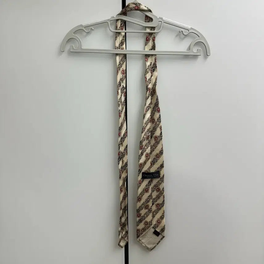 [BUNJANG] Christian Dior Monsieur 100% Silk Patterned Necktie / 크리스찬 디올 무슈 실크100 베이지 패턴 넥타이