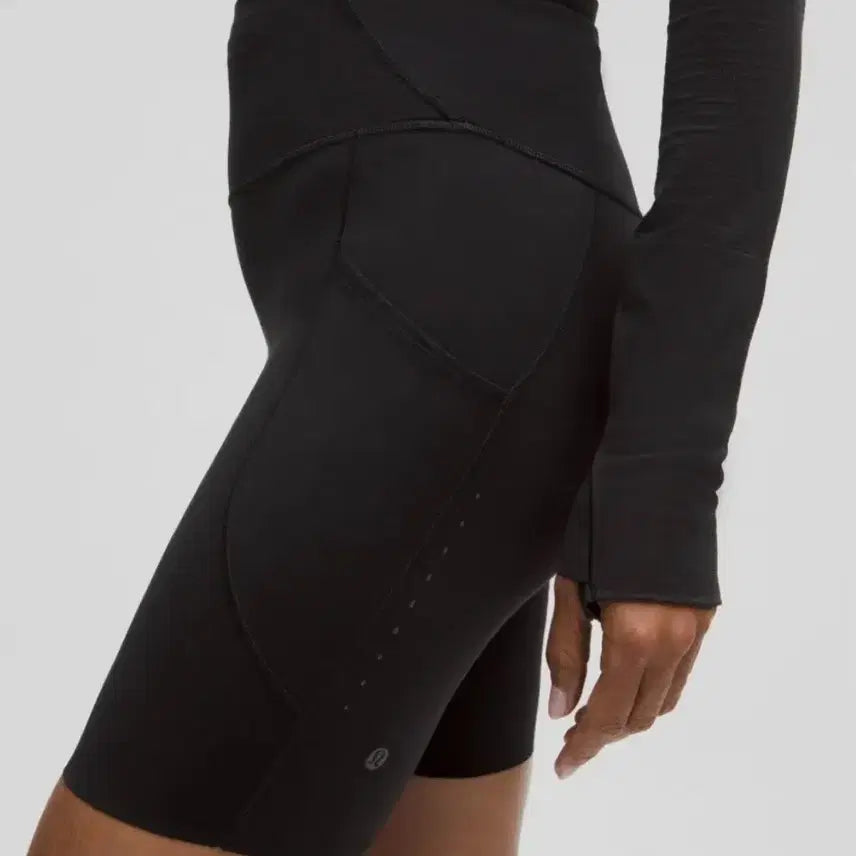 [BUNJANG] Lululemon Fast and Free 8-Inch Shorts Size 4 Black / 룰루레몬 패스트앤프리 8인치 블랙 4사이즈