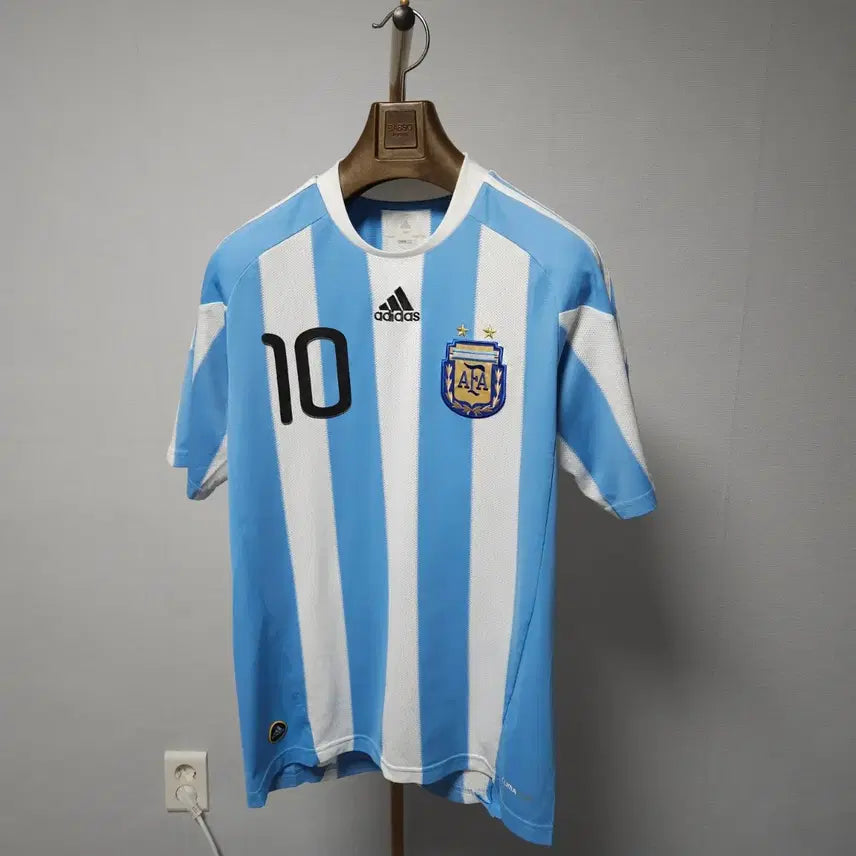 [BUNJANG] Adidas Argentina 2010 Messi Jersey Size 95 / 95 ) 아디다스 아르헨티나 2010 메시 유니폼