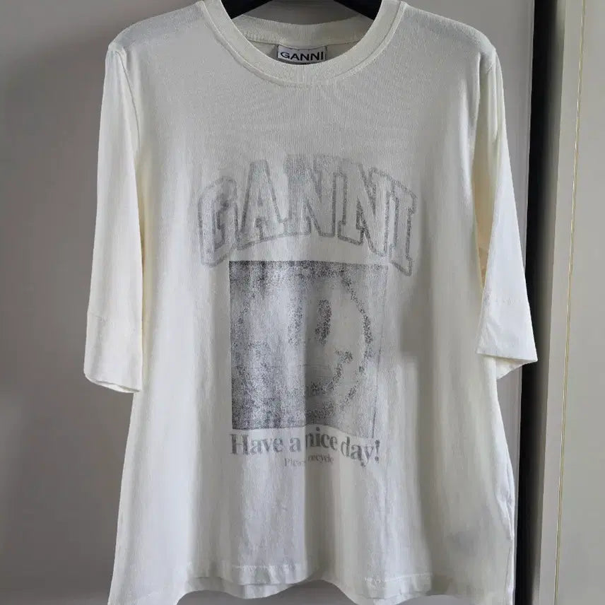 [BUNJANG] GANNI Smile T-Shirt / 가니 스마일 티셔츠