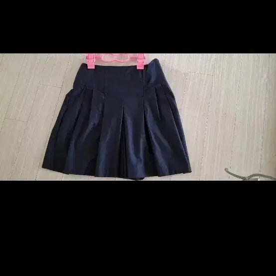 [BUNJANG] Black Pleated Shorts / 검정색 플리츠 반바지