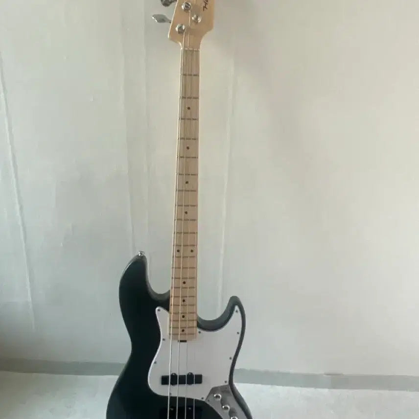 [BUNJANG] HEX Bass Guitar B100 Grey / 헥스 베이스 기타 B100 회색