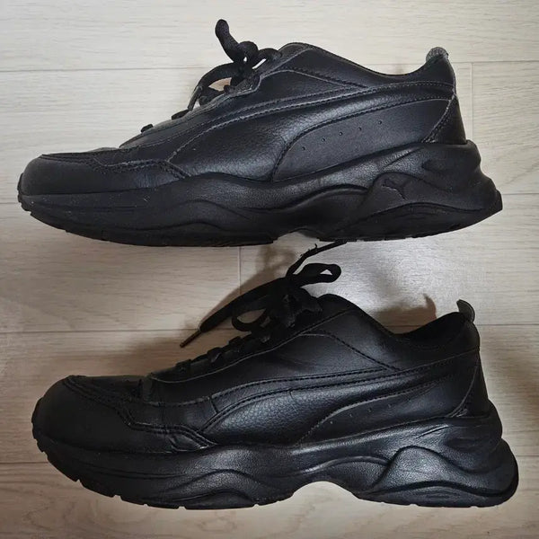 [BUNJANG] Puma Black Sneakers (240) / 퓨마 블랙 운동화 240