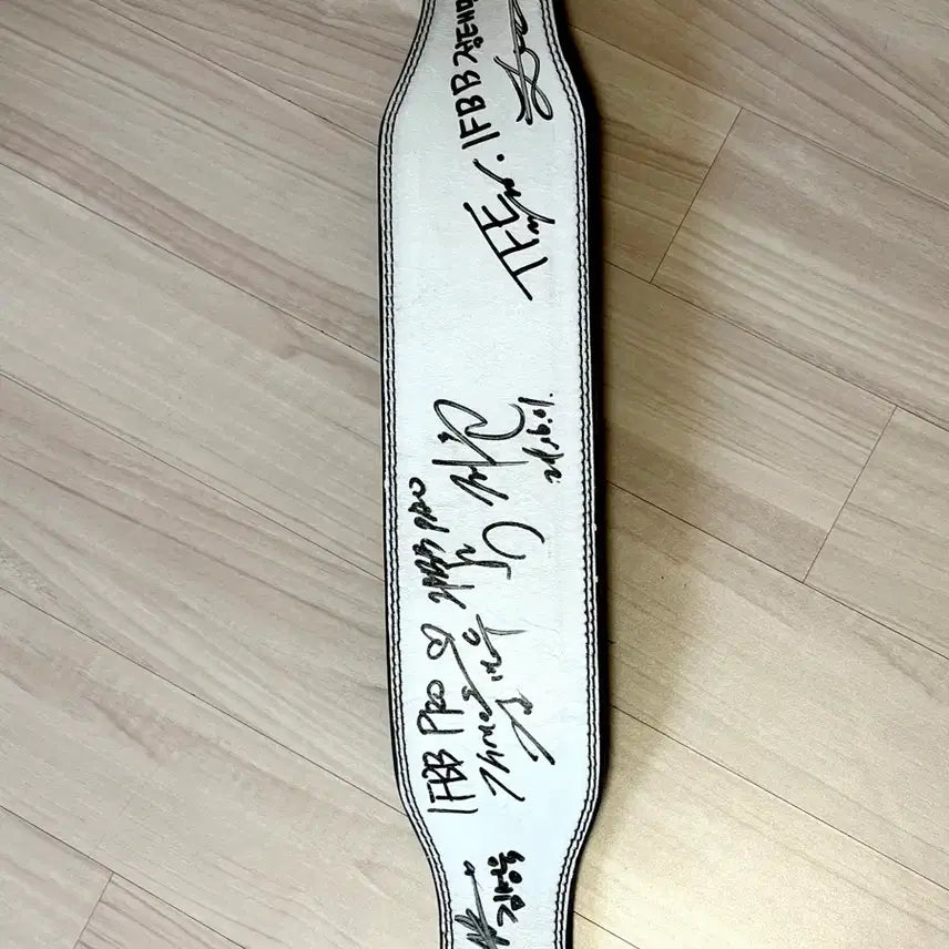 [BUNJANG] Zero To Hero Belt (Park Jaehoon, Kim Minsu, Jeong Taemin, Kim Seongwook, Trefoil) / 제로투히어로벨트(박재훈 김민수 정태민 김성욱 트포이) 싸인 올라잇 타노스