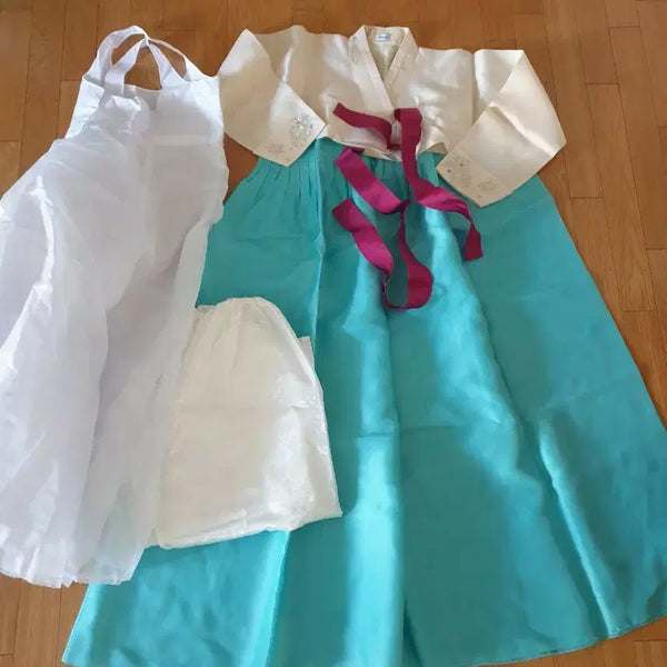 [BUNJANG] Hanbok Set (Jeogori, Skirt, Under Skirt, Under Pants) / 한복 세트 (저고리, 치마, 속치마, 속바지)55.66