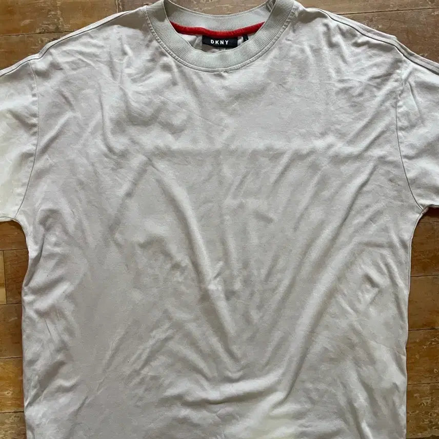[BUNJANG] DKNY Large Beige Short-Sleeve T-Shirt (Size 105) / DKNY 라지 사이즈 베이지 반팔 티셔츠 (105)