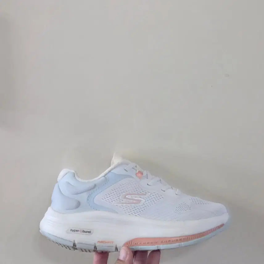 [BUNJANG] Skechers GoWalk Arch Fit Workout Walker Carbon Plate / [230] 스케쳐스 고워크 워크아웃 워커 아치핏 카본플레이트