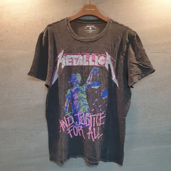 [BUNJANG] Metallica Official Merchandise T-Shirt / METALLICA 오피셜굿즈. 정품 티셔츠.