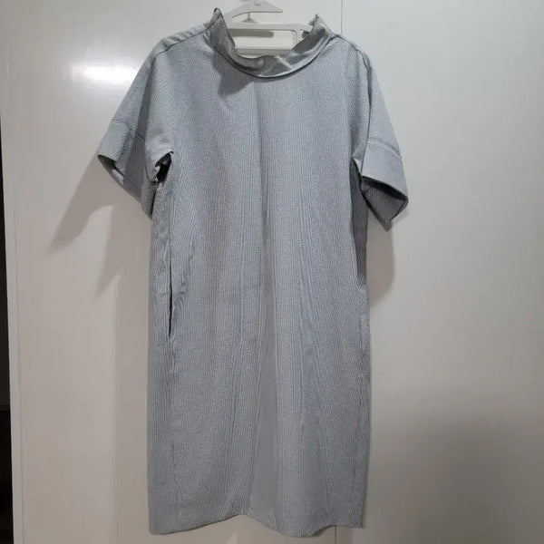 [BUNJANG] The Izzat Striped High-Neck Short-Sleeve Dress / 더아이잗 스트라이프 반팔 넥 원피스