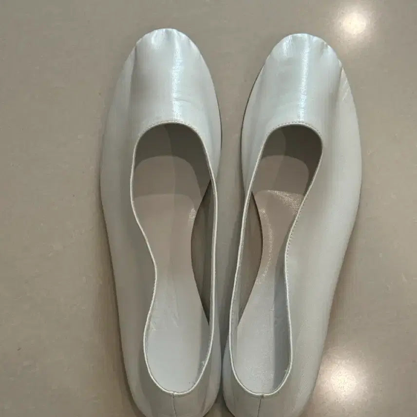 [BUNJANG] MARTIANO Glove Flat Shoes White Size 37 / [MARTINIANO] Glove flat - white, 37