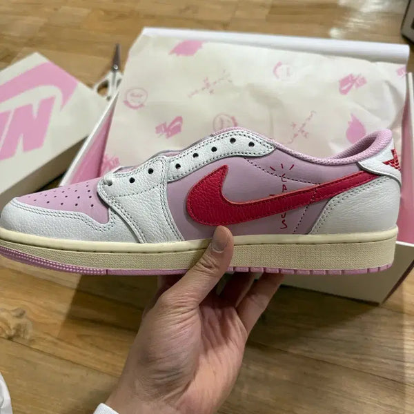 [BUNJANG] Nike Travis Scott Jordan 1 Low Tropical Pink / 나이키 트래비스 스캇 조던1 로우 트로피컬 핑크 275