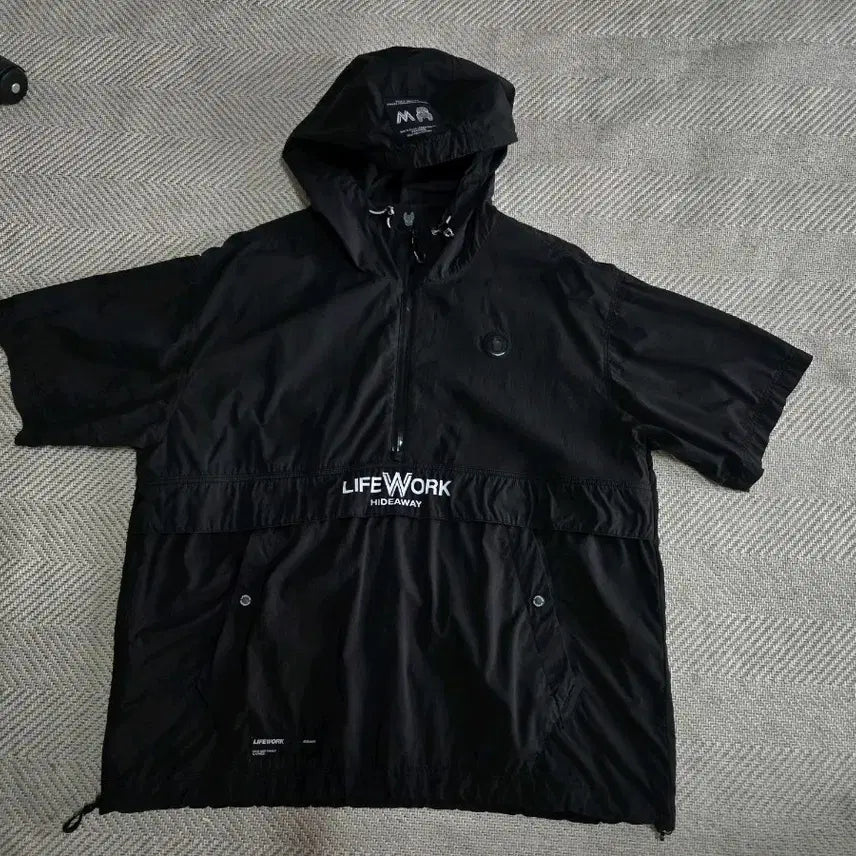 [BUNJANG] Lifework Men's Oversized Black Short-Sleeve Anorak (Size M/110) / 남성110 (M)라이프워크 오버핏 블랙 반팔 아노락