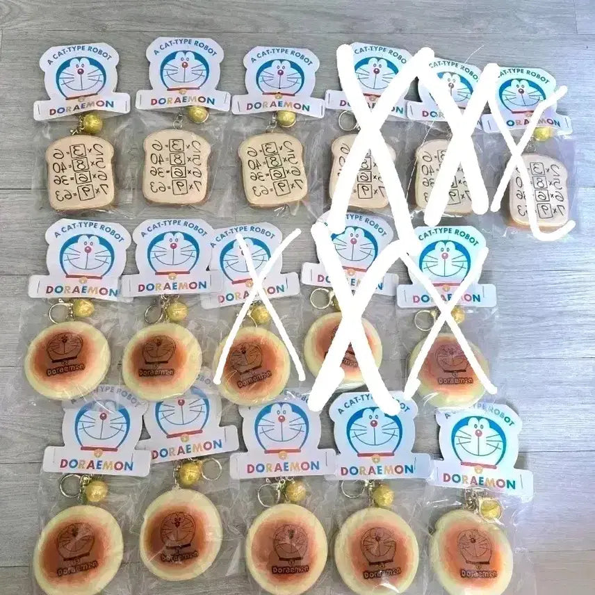 [BUNJANG] Doraemon Dorayaki & Anki Pan Squishy Keychain Set / 새상품)도라에몽 도라야끼, 암기빵 스퀴시 키링 판매합니다.