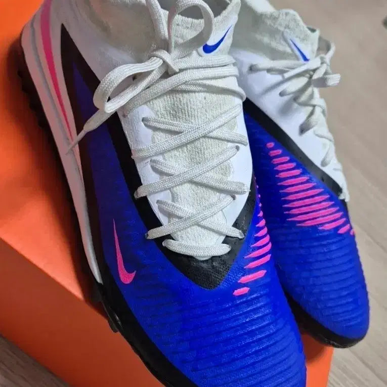 [BUNJANG] Nike Phantom 6 Academy TF Futsal Cleats - 270mm / 나이키 팬텀6 하이 아카데미 TF 270 풋살화