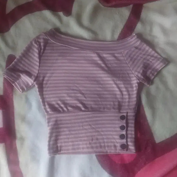 [BUNJANG] Zigzag Stripe Button Slit Off-Shoulder Short Sleeve Top / 지그재그 스트라이프 단추 트임 오프숄더 반팔