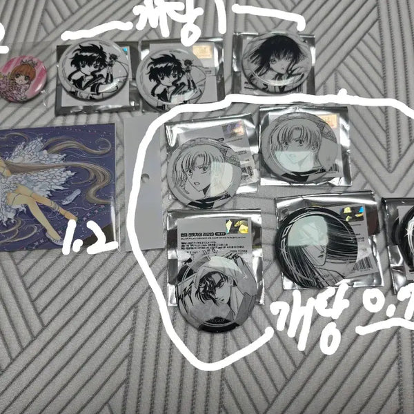[BUNJANG] CLAMP Acrylic Stand & Badge Set / CLAMP 굿즈 뱃지.엽서