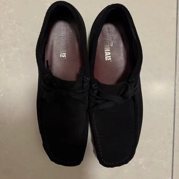 [BUNJANG] Clarks Wallabee Black Suede Shoes / 클락스 왈라비 블랙 9.5