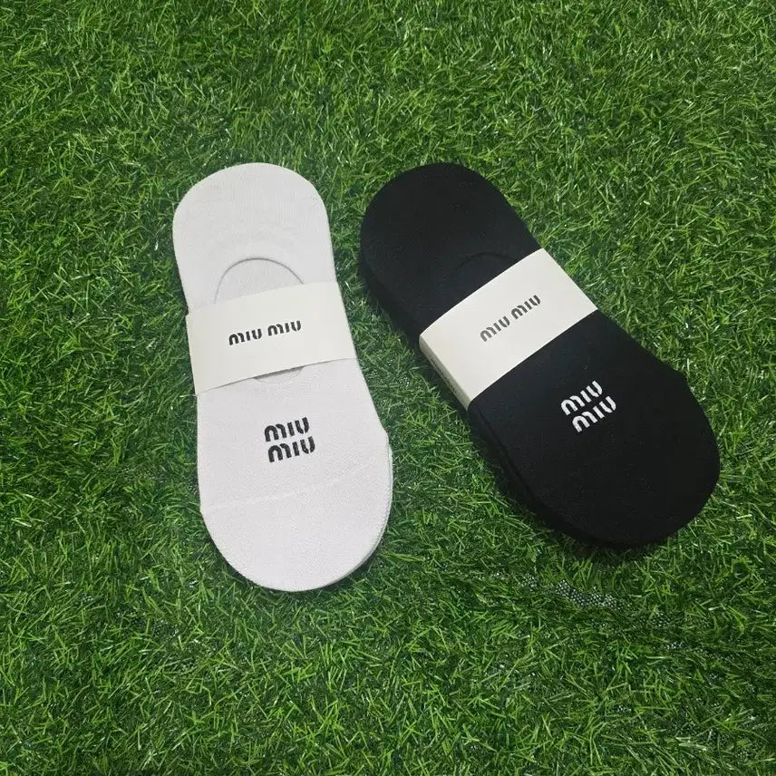 [BUNJANG] Miu Miu No-Show Socks (Black/White) / 미우미우 덧신 블랙/화이트