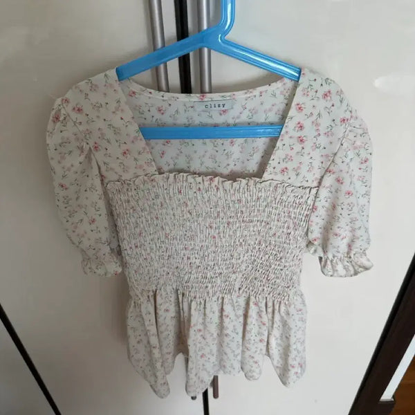 [BUNJANG] Clizy Flower Smocking Blouse Pink / clizy 플라워 스모킹 블라우스 17(PINK)