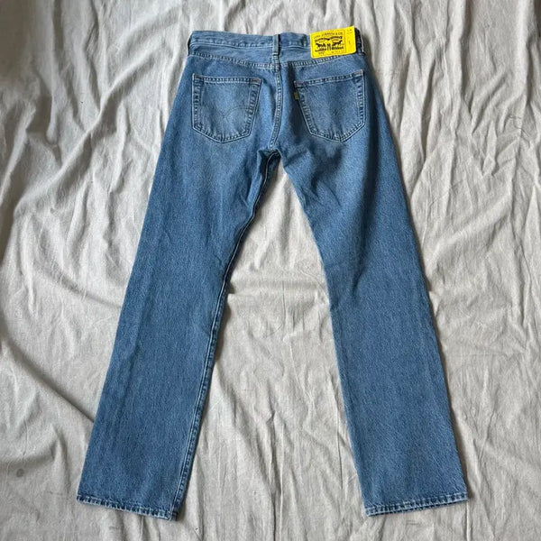 [BUNJANG] Levi's x Peanuts Snoopy 501 Jeans (Size 30) / 리바이스 스누피 501 30