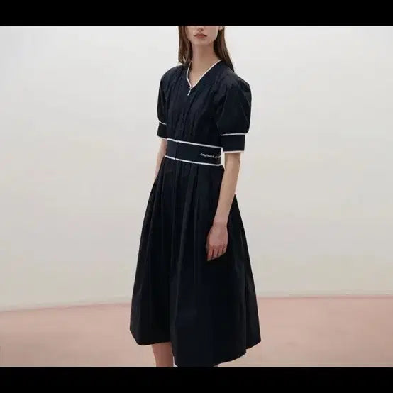 [BUNJANG] SATIN Lettering Dress Navy / 새상품)25.12SATIN샤틴 레터링 원피스 네이비66