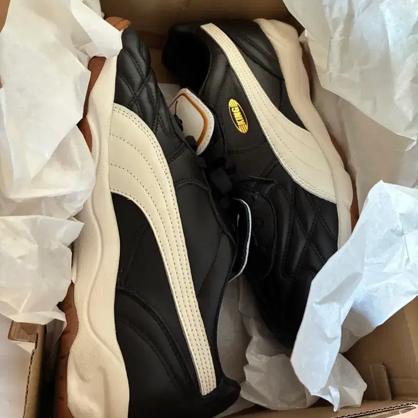 [BUNJANG] Puma King Indoor Sneakers / 푸마 킹 인도어