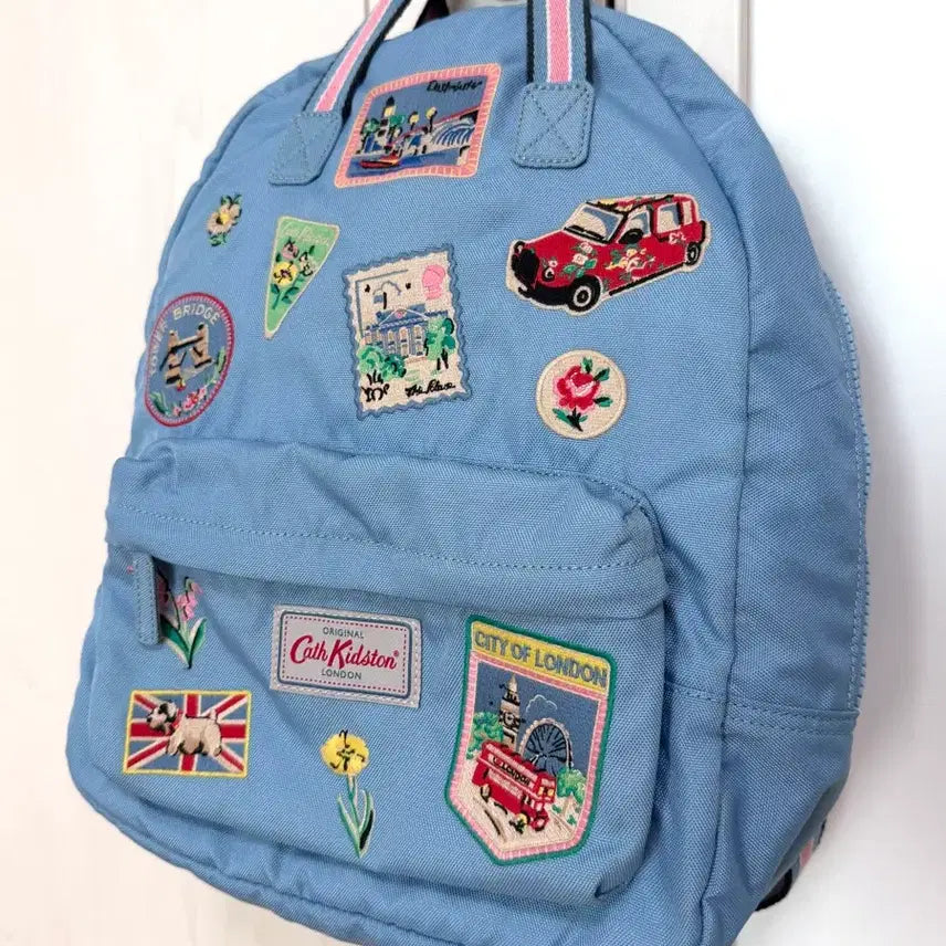 [BUNJANG] Cath Kidston London Patch Backpack Sky Blue / 캐스키드슨 스카이블루 런던 패치 백팩