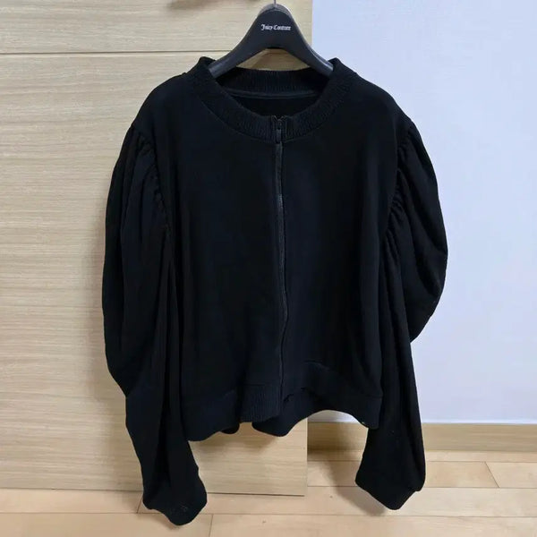 [BUNJANG] Rabbitti Shirring Zip-Up Black Size 38 / rabbitti 래비티 셔링 집업 블랙