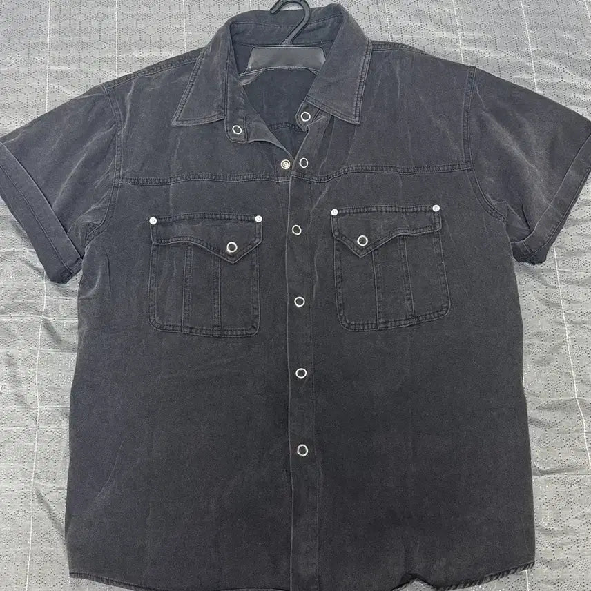 [BUNJANG] Black Short Sleeve Denim Shirt / (새상품)블랙 반팔 데님 셔츠