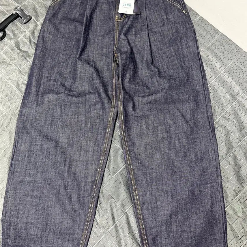 [BUNJANG] One-Tuck Raw Denim Pants / (새상품)원턱 생지진 데님 팬츠