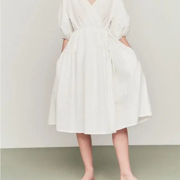 [BUNJANG] MINNCHAI Roro Punching Wrap Dress / MINNCHAI 민채 로로 로브 드레스 펀칭 랩 원피스