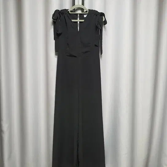 [BUNJANG] Theilma Pleated Ribbon Sleeveless Jumpsuit Summer / 더일마 플리츠 리본 민소매 점프슈트 여름