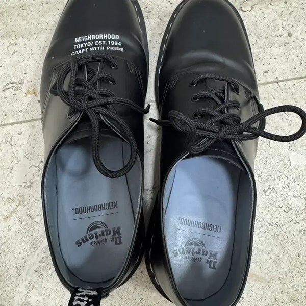 [BUNJANG] Dr. Martens x Neighborhood Smith Smooth Leather Black Shoes (Size 290) / 닥터마틴 x 네이버후드 스미스 스무스 레더 블랙290